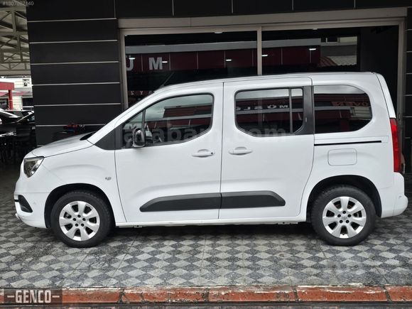 2022 OPEL COMBO 1.5 D LİFE ULTİMATE CAM TAVAN HATASIZ