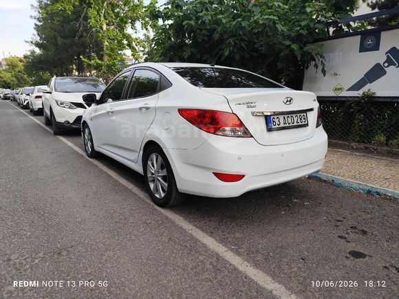 Sahibinden Hyundai Accent Blue 1.6 CRDI Mode Plus 2015 Model  149.500 km Beyaz
