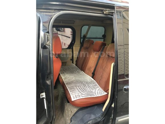 Sahibinden Ford Tourneo Connect 110PS 2012 Model