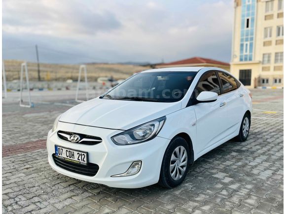 Sahibinden Hyundai Accent Blue 1.6 CRDI Mode 2013 Model 