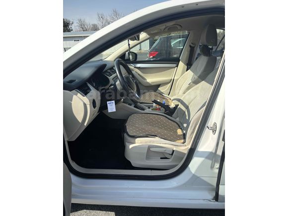 Sahibinden Skoda Octavia 1.6 TDI Elegance CR 2015 Model 