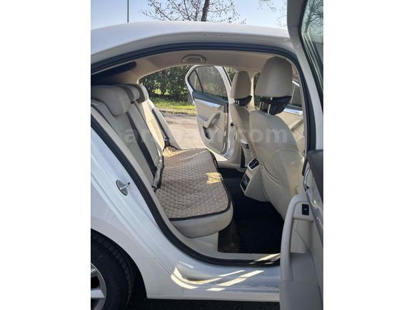 Sahibinden Skoda Octavia 1.6 TDI Elegance CR 2015 Model 