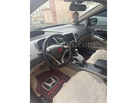 Sahibinden Honda Civic 1.6i VTEC Premium 2011 Model 