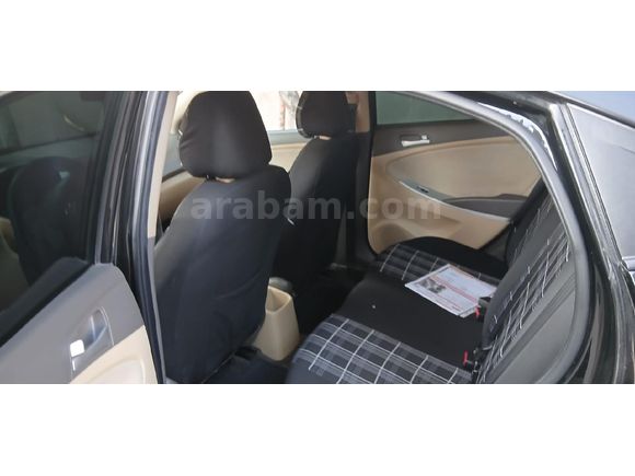 Sahibinden Hyundai Accent Blue 1.4 CVVT Mode Plus 2013 Model