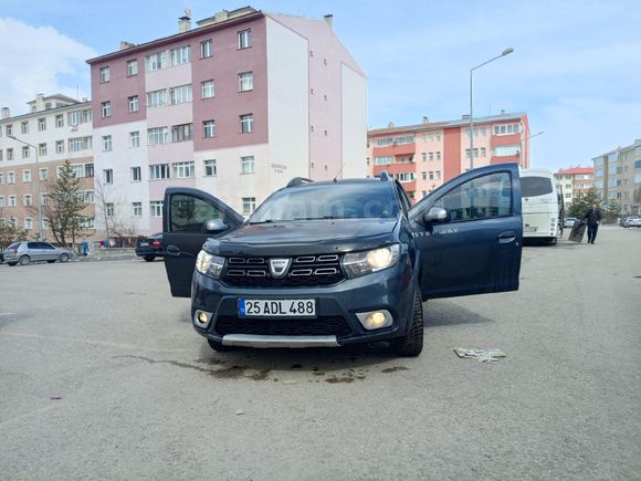 Sahibinden Dacia Sandero 1.5 dCi Stepway 2017 Model