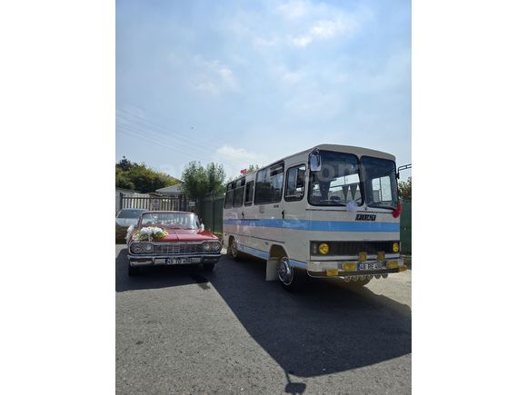 FİLM DİZİ DÜĞÜNLERE ŞOFÖRLÜ KİRALIK 1964 MODEL KIRMIZI IMPALA