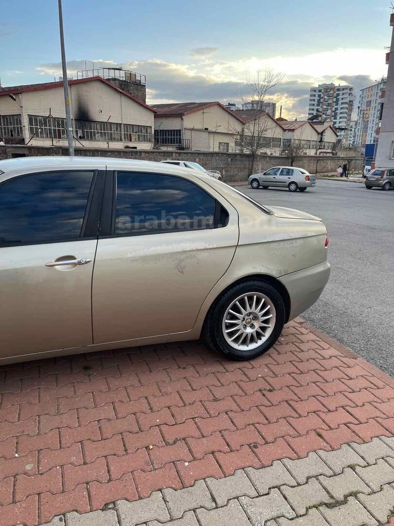 Sahibinden Alfa Romeo 156 1.6 TS Progression 2004 Model Kayseri 317.000 km Şampanya 3