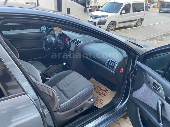 Sahibinden Peugeot 407 2.0 Executive 2005 Model 
