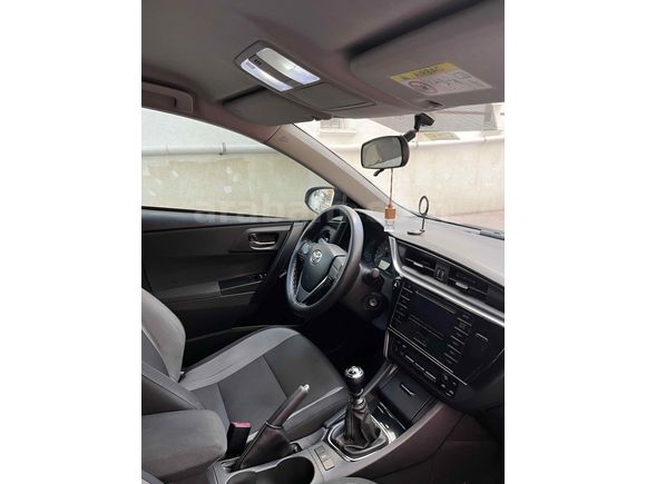 Sahibinden Toyota Auris 1.33 Life 2015 Model 