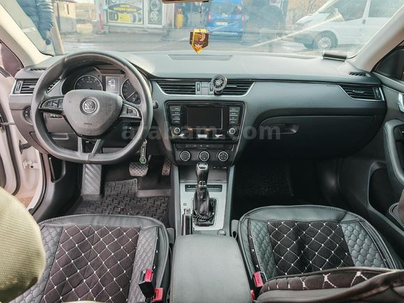 Öğretmenden Skoda Octavia 1.2 TSI Optimal 2015 Model