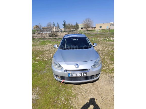 Renault Fluence 1.5 dCi Privilege 2011 Model 
