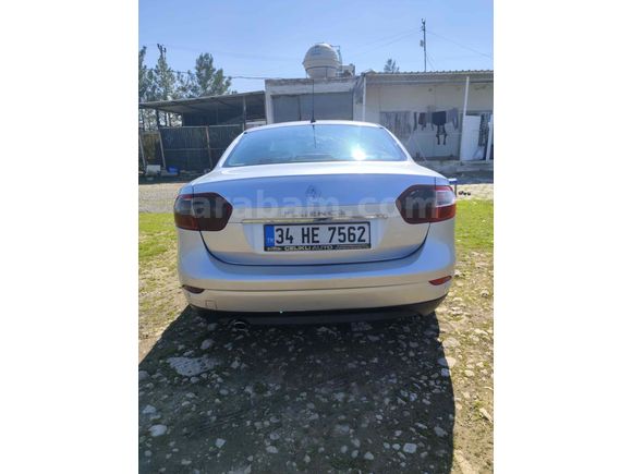 Renault Fluence 1.5 dCi Privilege 2011 Model 
