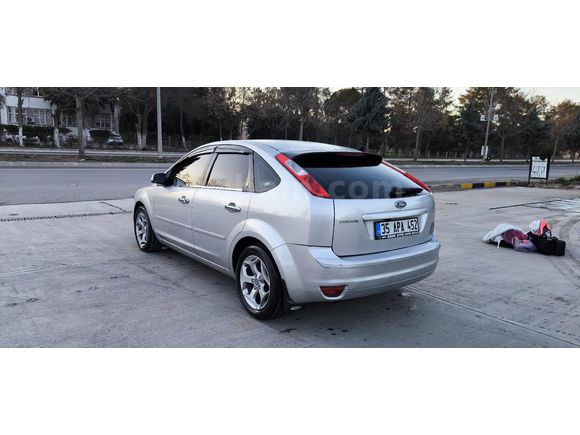 Sahibinden Ford Focus 1.6 TDCi Ghia 2006 Model  340.000 km Gri