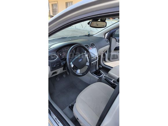 Sahibinden Ford Focus 1.6 TDCi Ghia 2006 Model  340.000 km Gri
