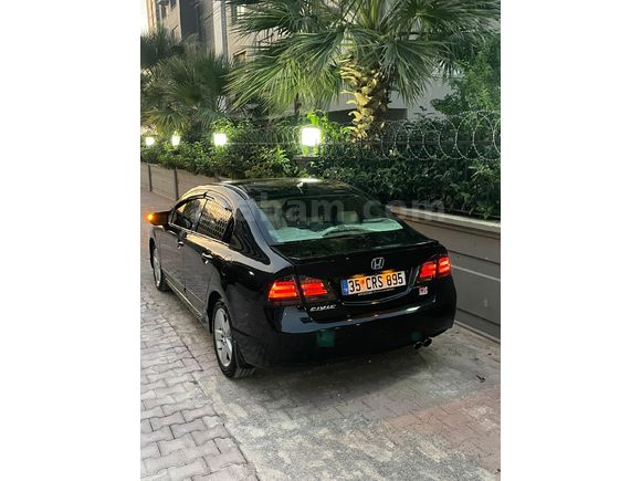 Sahibinden Honda Civic 1.6i VTEC Premium 2008 Model