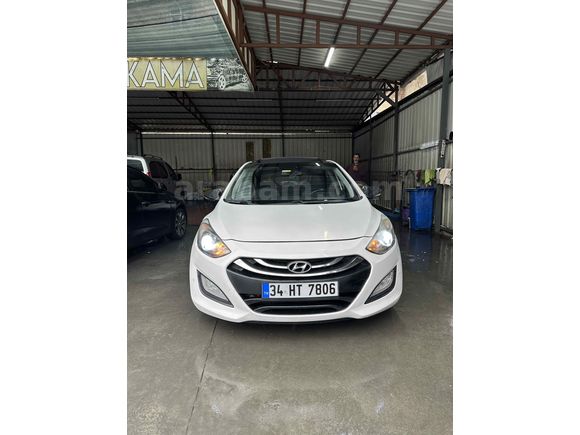 Sahibinden Hyundai i30 1.6 CRDi Elite 2013 Model  135.000 km Beyaz
