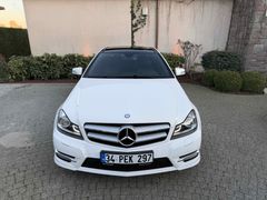 2.Sahibinden C180 Coupe Amg Plus Çok Temiz Cam tavan Led Alcantra