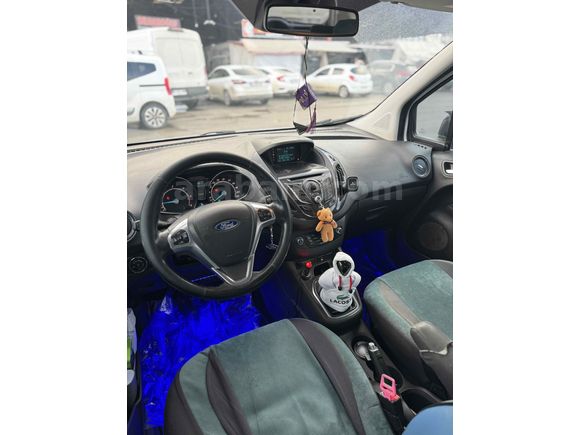 Sahibinden Ford Tourneo Courier 1.6 TDCi Titanium Plus 2015 Model 