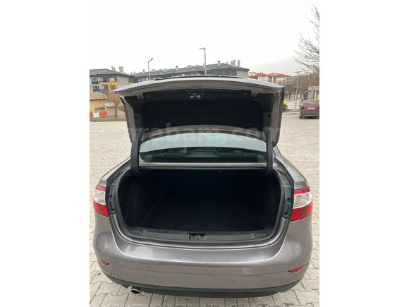 Sahibinden Renault Fluence 1.5 dCi Dynamique 2011 Model  235 km Gri