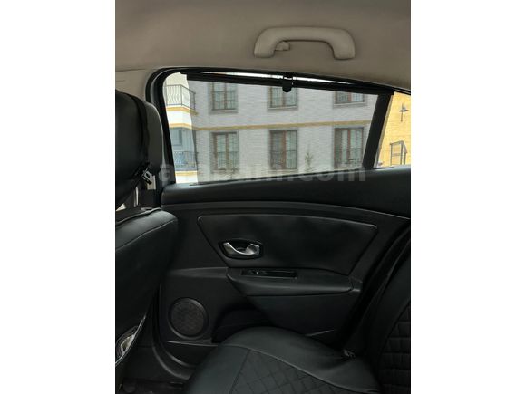 Sahibinden Renault Fluence 1.5 dCi Dynamique 2011 Model  235 km Gri
