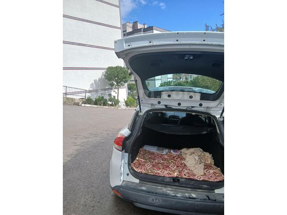 Sahibinden Renault Clio 1.5 dCi Touch 2014 Model  329.500 km Beyaz
