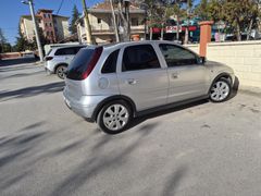 Düşük km Bakımlı 2006 1.4 Corsa Enjoy