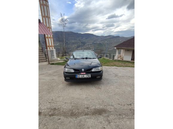 Sahibinden Renault Megane 1.6 RTE 1998 Model
