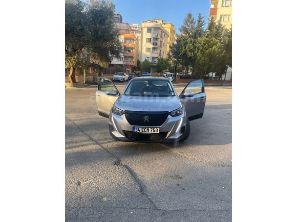 Sahibinden Peugeot 2008 1.2 PureTech Active Skypack 2021 Model İstanbul