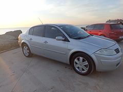 Memurdan ACİL 2006 model 1.5 DCİ