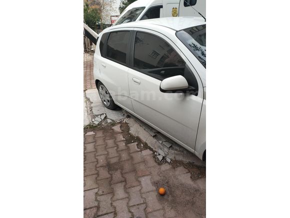 Sahibinden Chevrolet Aveo 1.4 LS 2012 Model 86.000 km Beyaz