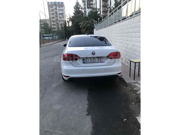 Sahibinden Otomatik Hatasız Jetta 1.6 TDi Highline 2011 Model 