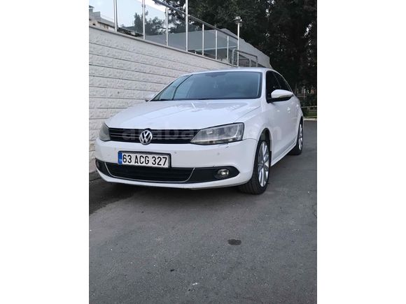 Sahibinden Otomatik Hatasız Jetta 1.6 TDi Highline 2011 Model 