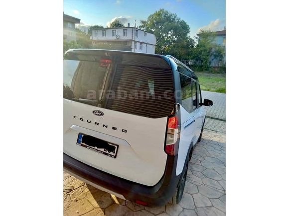 Sahibinden Ford Tourneo Courier 1.5 EcoBlue Active 2024 Model 