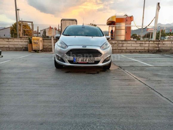 Sahibinden Ford Fiesta 1.6 Titanium 2013 Model 
