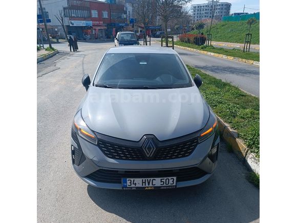 Sahibinden Renault Clio 1.0 TCe Techno Esprit Alpine 2023 Model  18000 km Gri (titanyum)
