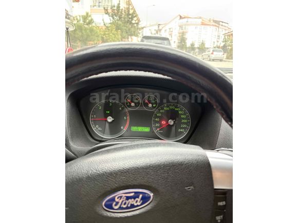Sahibinden Ford Focus 1.6 TDCi Ghia 2005 Model 