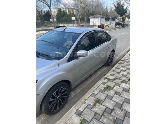 Sahibinden Ford Focus 1.6 Comfort 2011 Model 