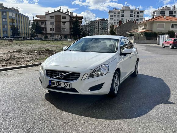 Sahibinden Volvo S60 1.6 D Advance 2012 Model  271500 km Beyaz