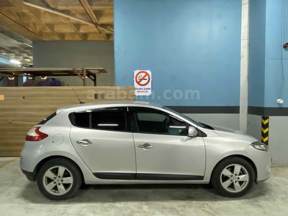 Sahibinden Renault Megane 1.6 Dynamique 2010 Model 