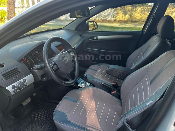 Sahibinden Opel Astra 1.6 Enjoy 111.Yıl 2011 Model
