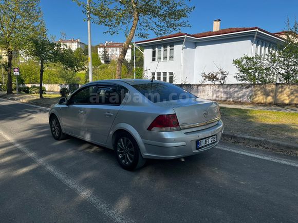 Sahibinden Opel Astra 1.6 Enjoy 111.Yıl 2011 Model