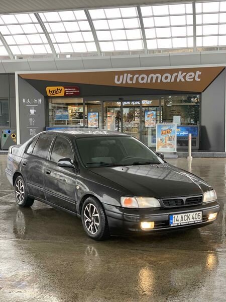 Sahibinden Toyota Carina 2.0 GLi 1998 Model Düzce 315.000 km Siyah