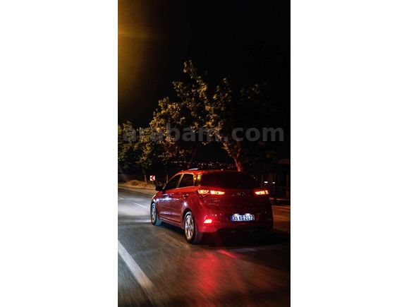 Sahibinden Hyundai i20 1.4 CRDi Style 2016 Model 