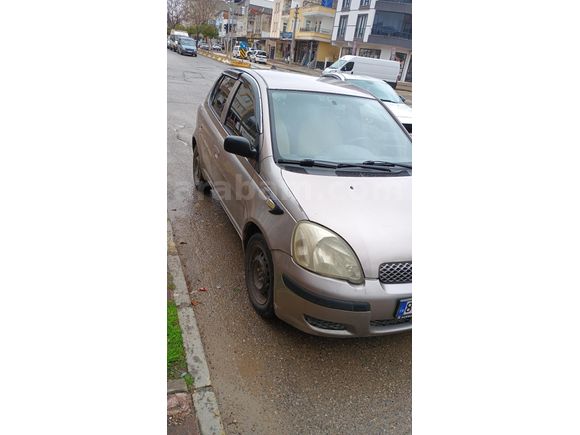 Sahibinden Toyota Yaris 1.0 Terra 2005 Model  267.000 km Gri