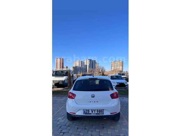 Memurdan temiz Seat Ibiza 1.6 Reference 2011 Model 
