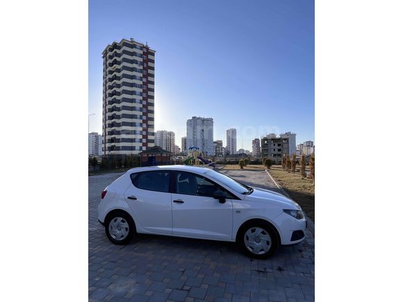 Memurdan temiz Seat Ibiza 1.6 Reference 2011 Model 