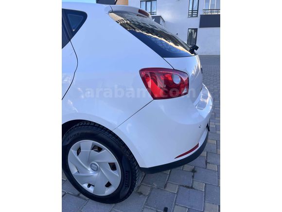 Memurdan temiz Seat Ibiza 1.6 Reference 2011 Model 