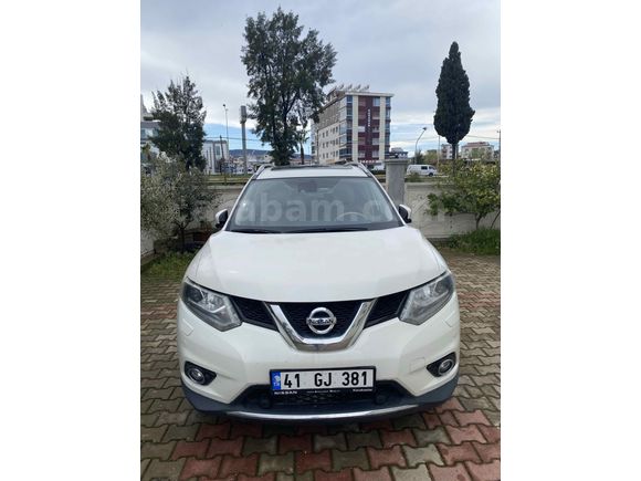 Sahibinden Nissan X-Trail 1.6 dCi Platinum Premium Pack 2014 Model 