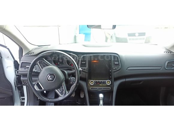 TEMİZ SAHİBİNDEN MEGANE 4 TOUCH+TESLA EKRAN