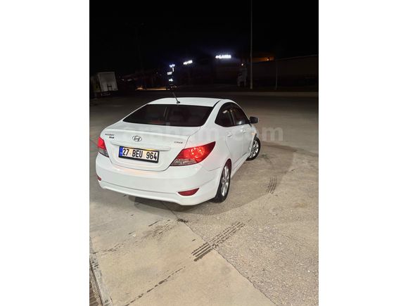 Sahibinden Hyundai Accent Blue 1.6 CRDI Mode Plus 2014 Model 